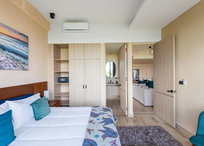 Corasol, Relaxed With Terrace & Full Amenities *